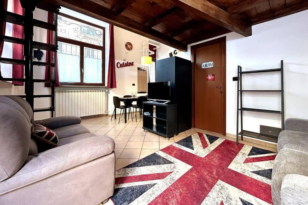 Appartement Grazioso Loft A 5 Minuti Dal Centro Di Torino Extérieur photo